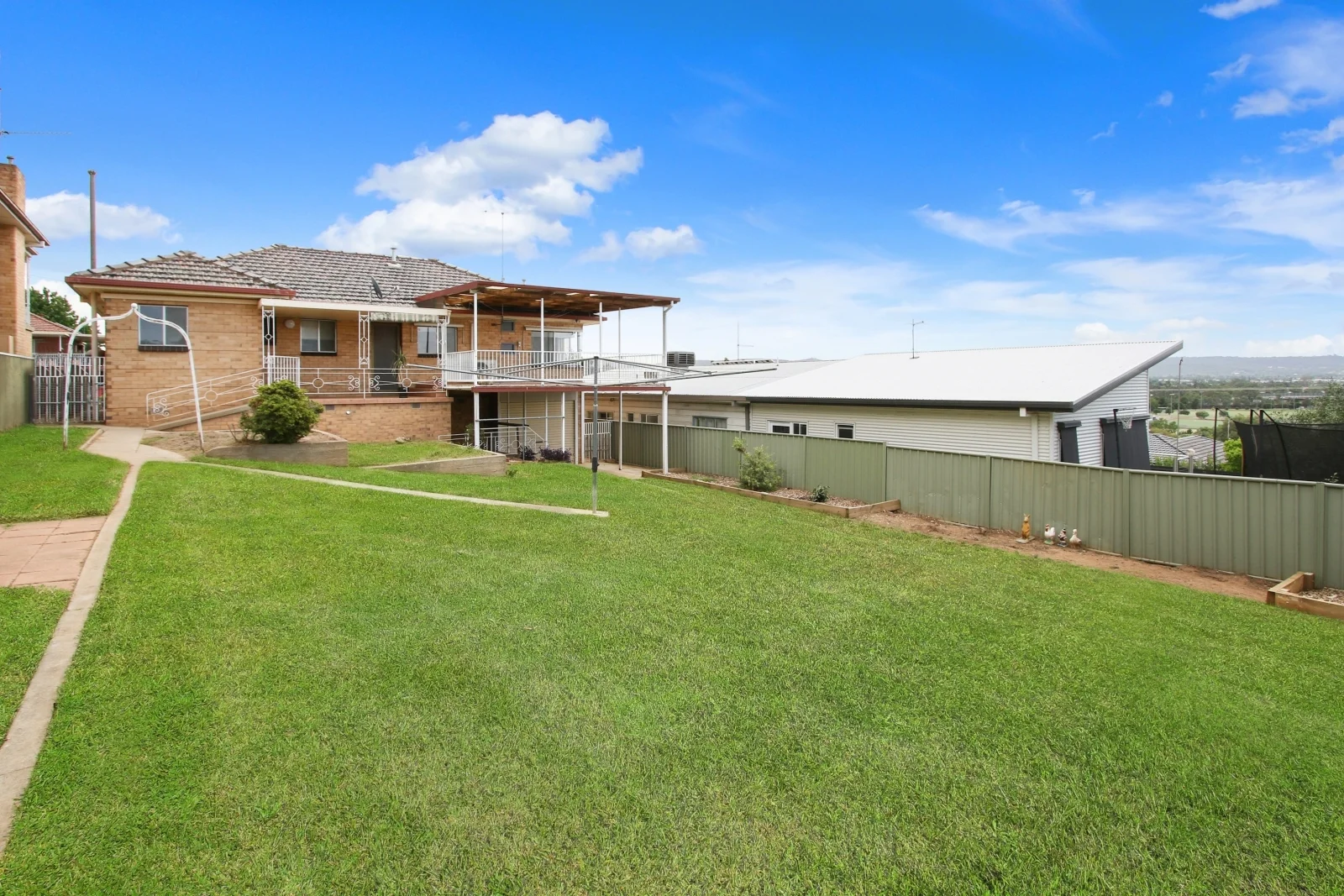 Additional image 6 of 596 Whinray Cres, East Albury NSW 2640