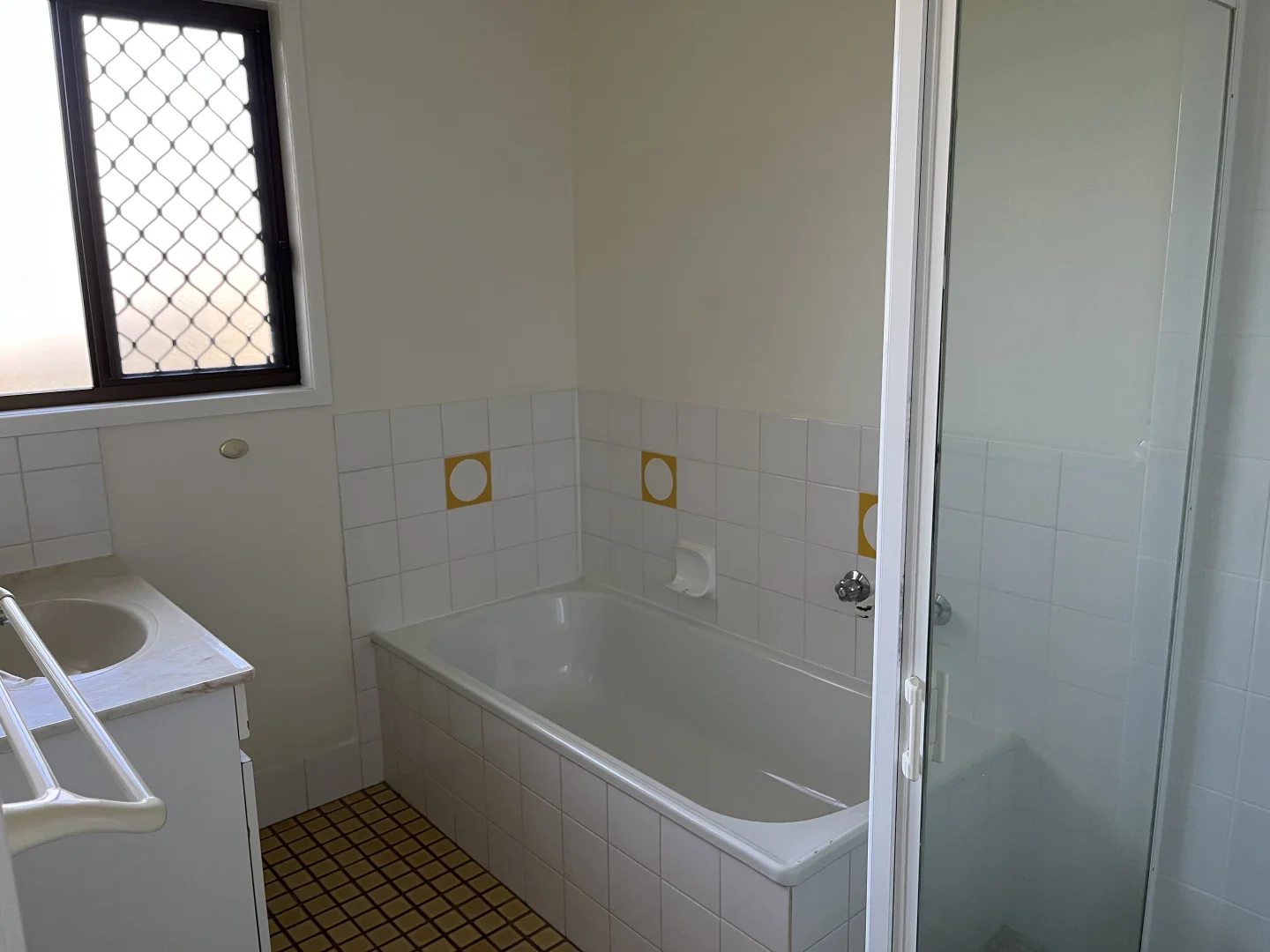 10 Kullaroo Court, Deception Bay QLD 4508 photo 4