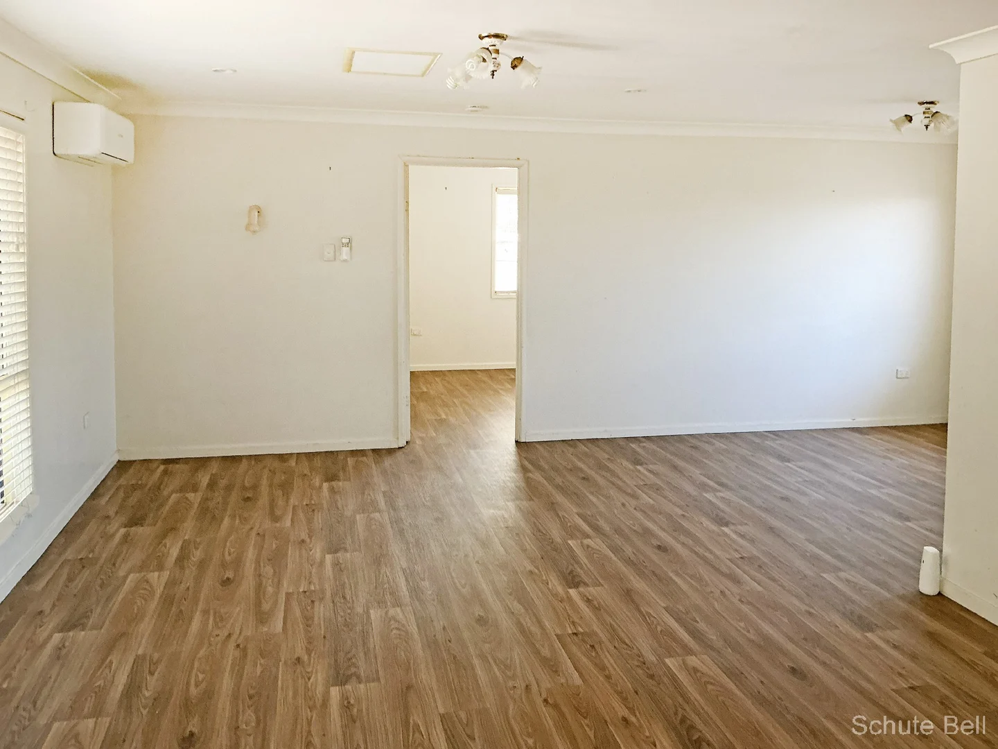 74 Falcon St, Longreach QLD 4730 photo 3