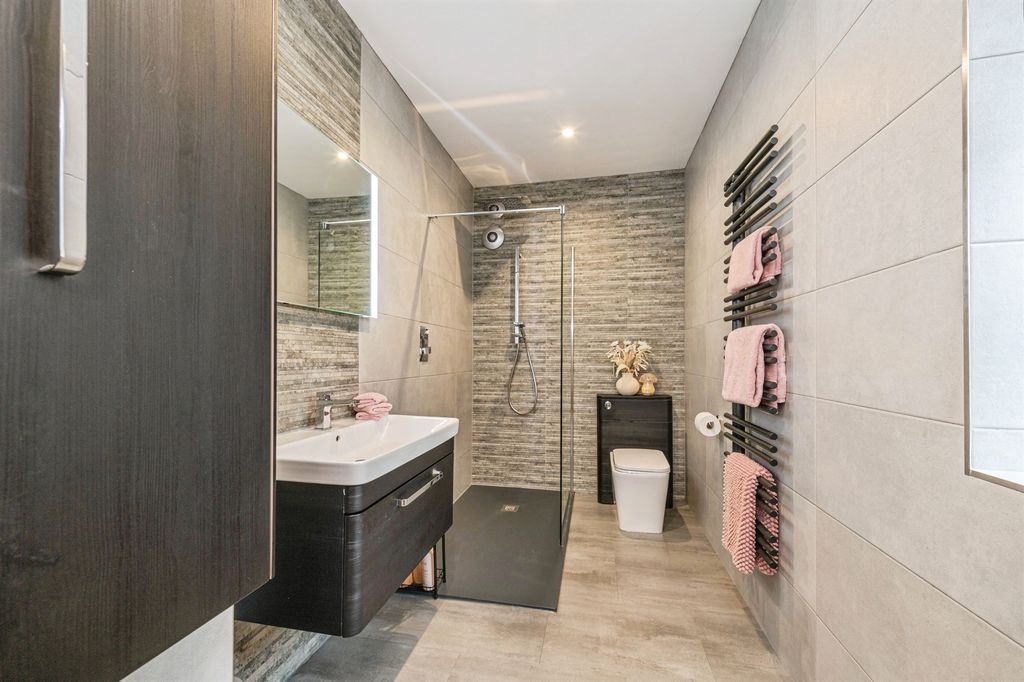 Additional image 14 of 5 bed detached house for saleBlackbrook Court, Brighouse HD6