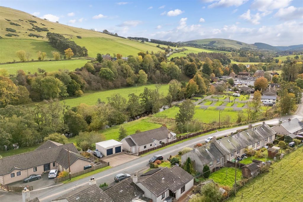 3 bed country house for saleAn Teallach, Bonchester Bridge, Hawick TD9