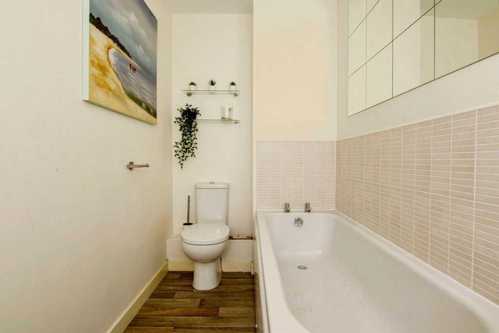 Additional image 9 of 2 bed flat for saleHill View Road, Malvern WR14
