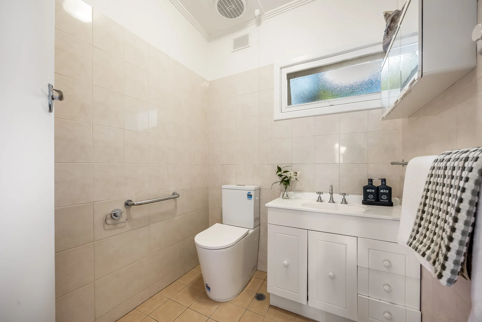 Additional image 16 of 174 Carey Gully Road, Mount George SA 5155