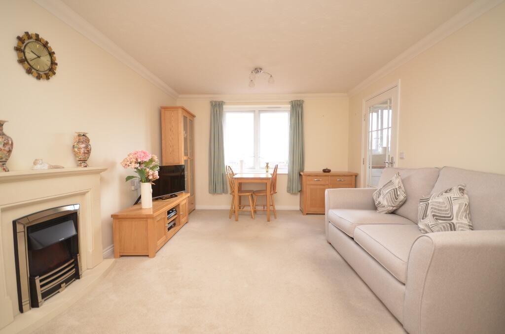 Additional image 2 of 2 bed flat for saleSouth Street, Bishops Stortford CM23