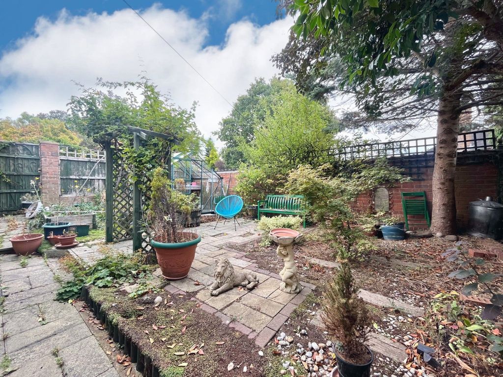 Additional image 17 of 2 bed bungalow for saleAcres Road, Brierley Hill DY5