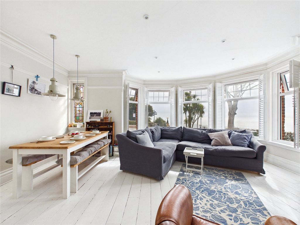 Additional image 2 of 2 bed flat for saleHamilton Gardens, Felixstowe, Suffolk IP11