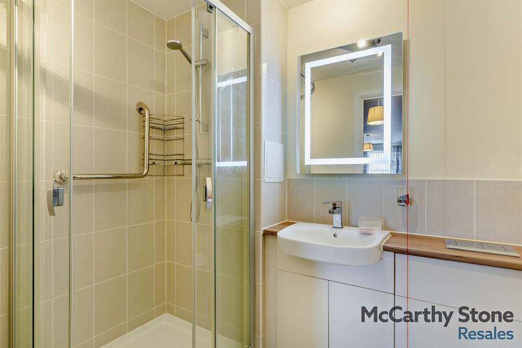 Additional image 8 of 2 bed flat for saleBlake Court, Northgate, Bridgwater TA6
