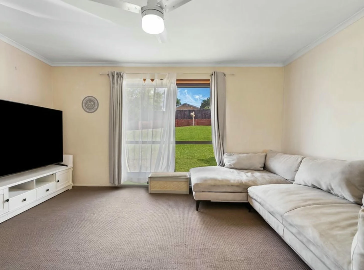 Additional image 12 of 39 Silvertop St, Hillcrest QLD 4118