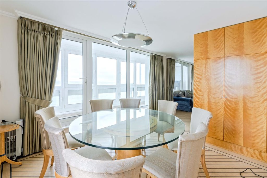 Additional image 7 of 2 bed flat for saleRussell Square, Brighton BN1