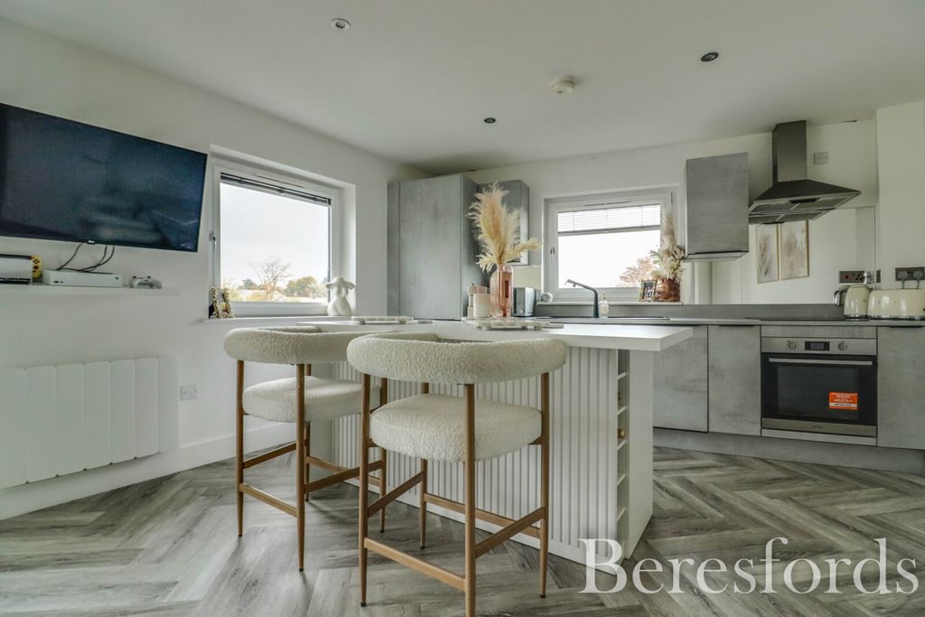 Additional image 15 of 2 bed flat for saleSt. Johns Avenue, Braintree CM7