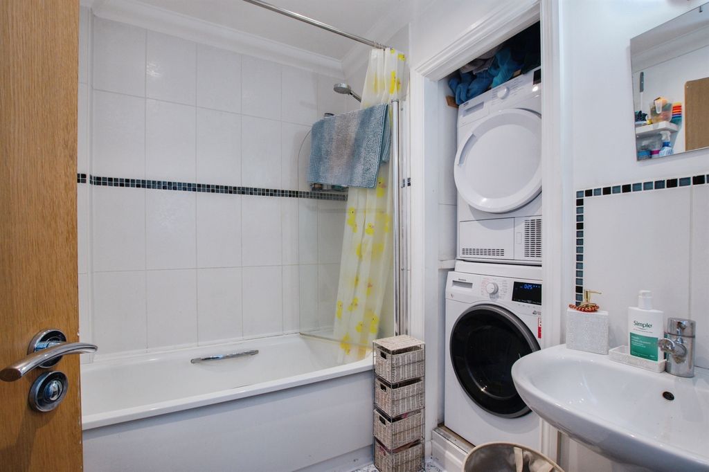 Additional image 13 of 2 bed flat for saleSalisbury Road, Blandford Forum DT11