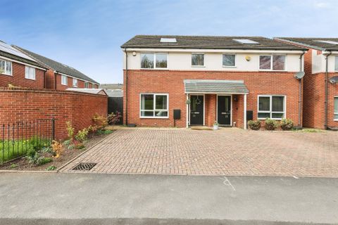 Auckland Drive, Birmingham B36