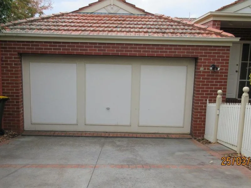 1/19 June Crescent, Templestowe VIC 3106 photo 2