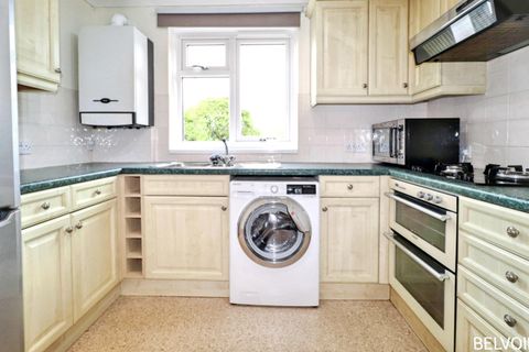 Bryn Pinwydden, Pentwyn, Cardiff CF23