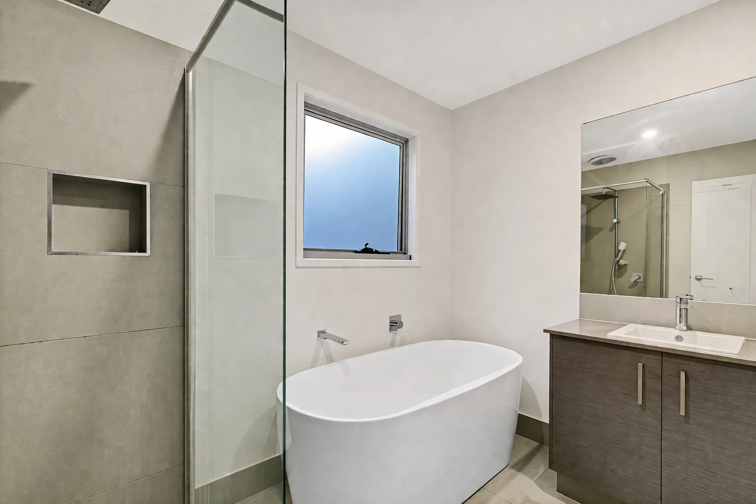 Additional image 13 of 15 Tinnanbar Terrace, Maroochydore QLD 4558