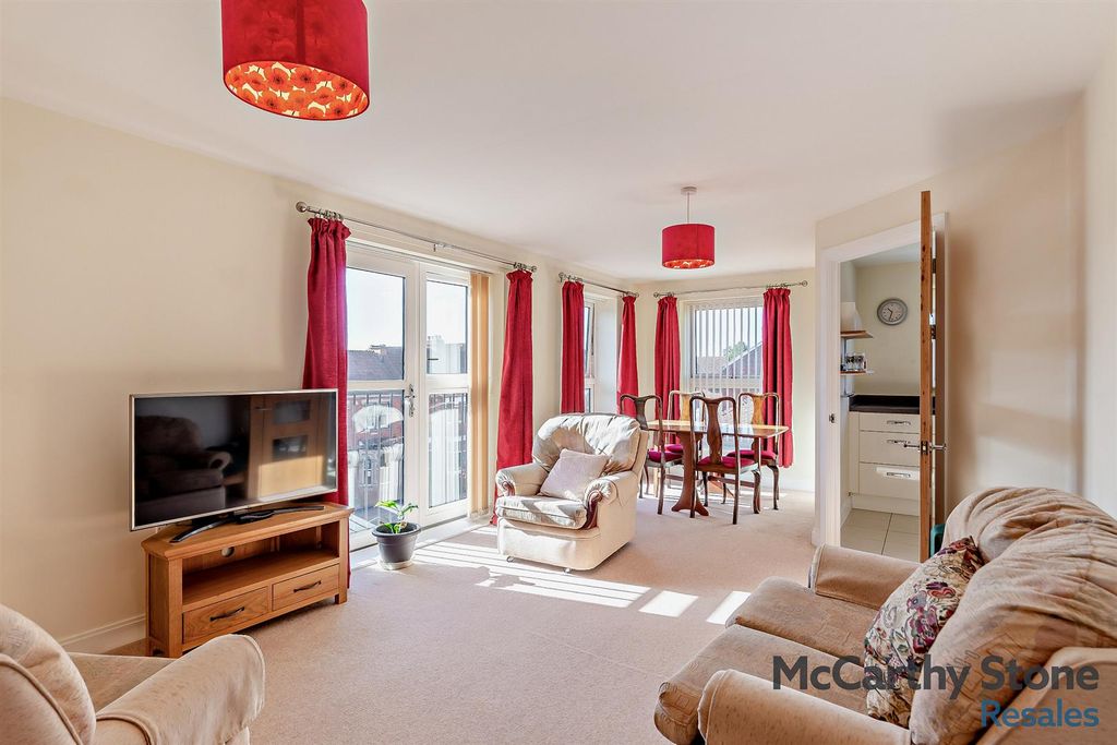 Additional image 2 of 2 bed flat for saleBlake Court, Northgate, Bridgwater TA6