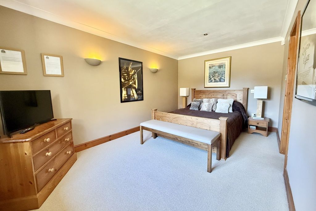Additional image 16 of 4 bed barn conversion for saleThroop Road, Throop, Bournemouth BH8