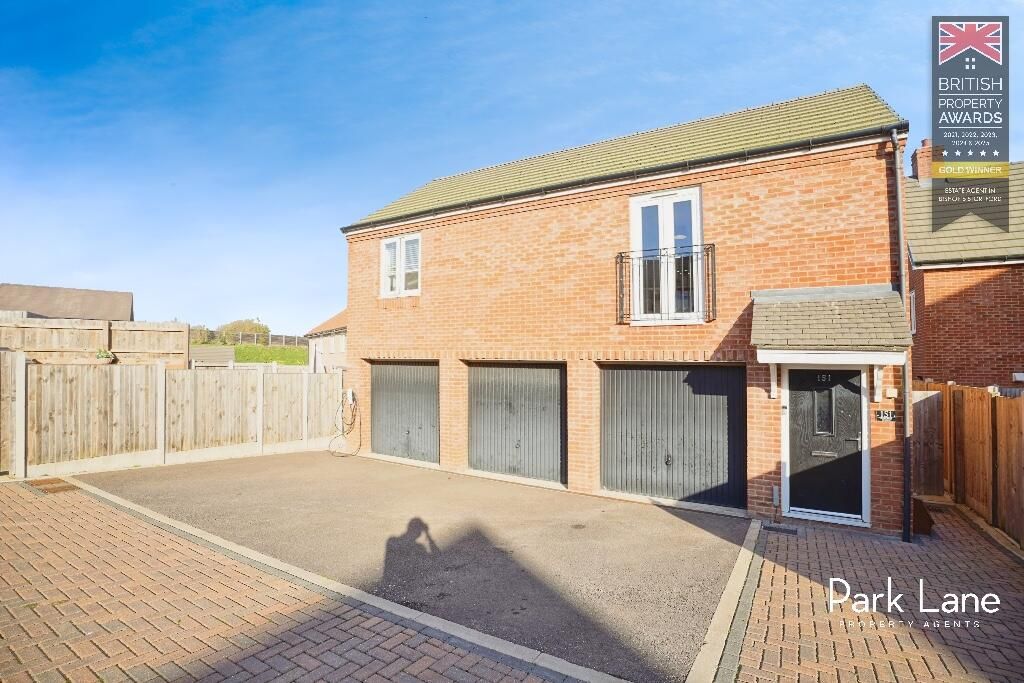 2 bed maisonette for saleNewland Avenue, Bishops Stortford CM23
