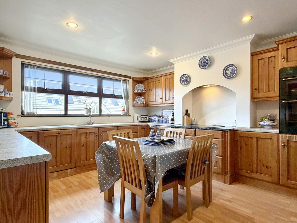 Additional image 6 of 4 bed detached house for saleElgin IV30