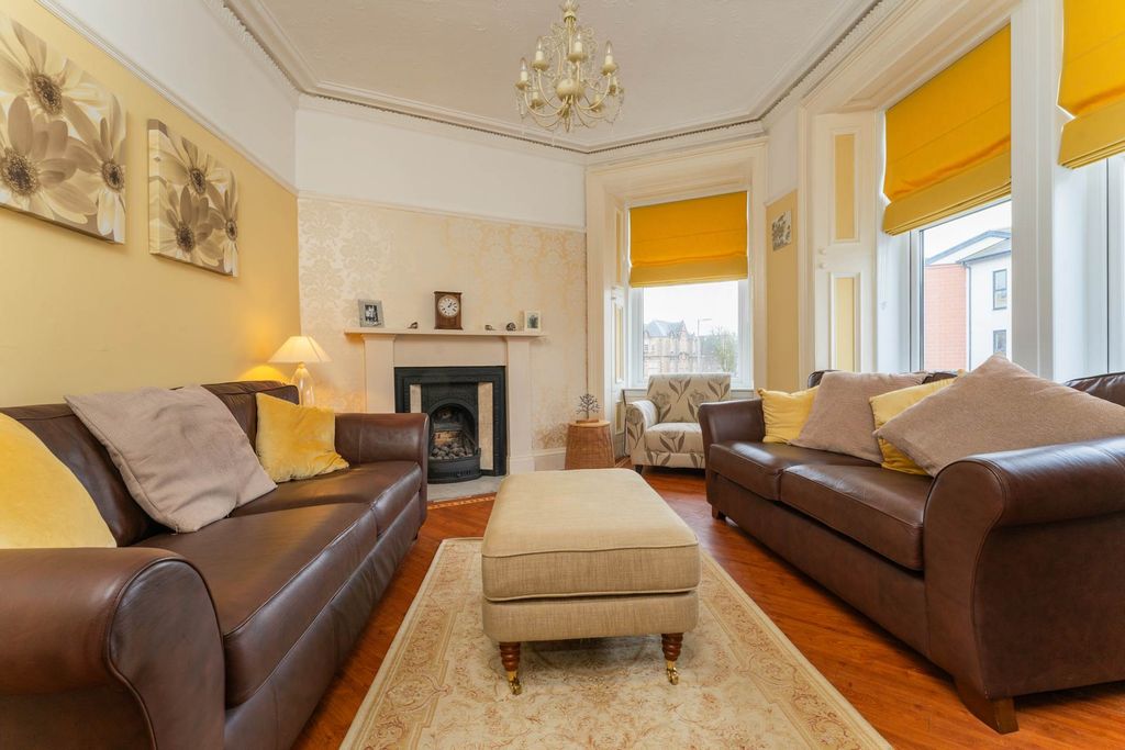 Additional image 3 of 2 bed flat for saleArdgowan Place, Port Glasgow Road, Kilmacolm PA13