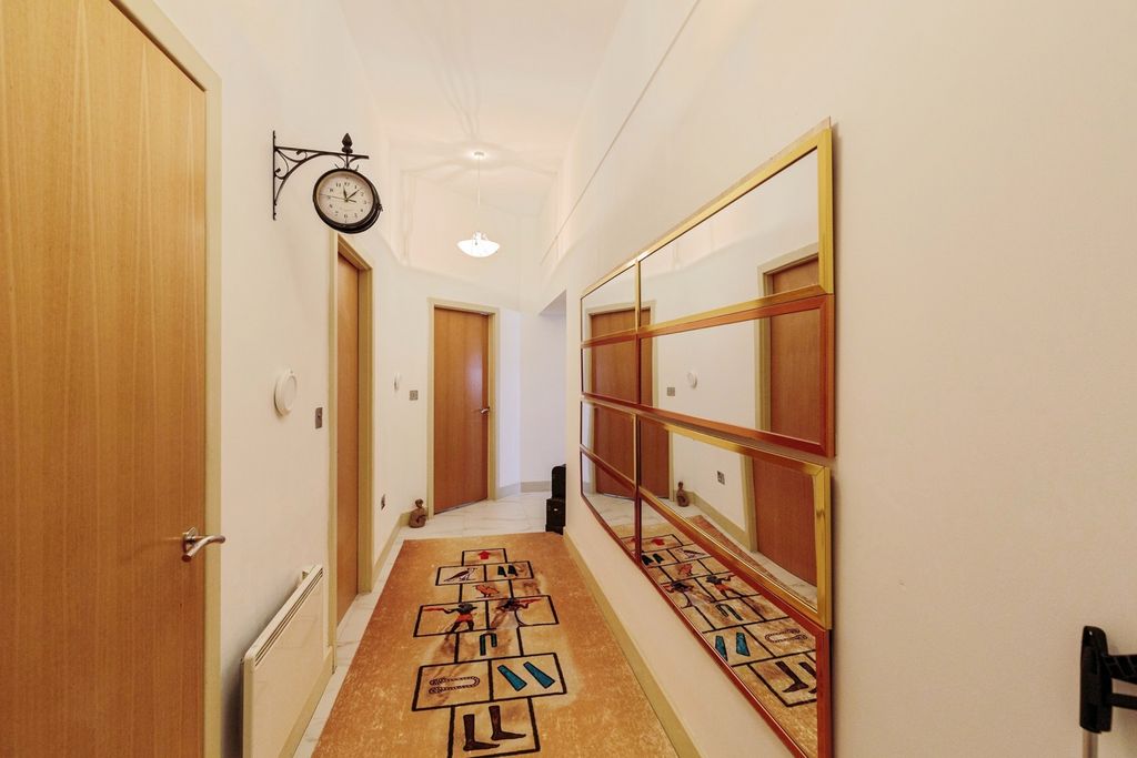 Additional image 2 of 3 bed flat for saleQueens Promenade, Bispham, Blackpool, Lancashire FY2