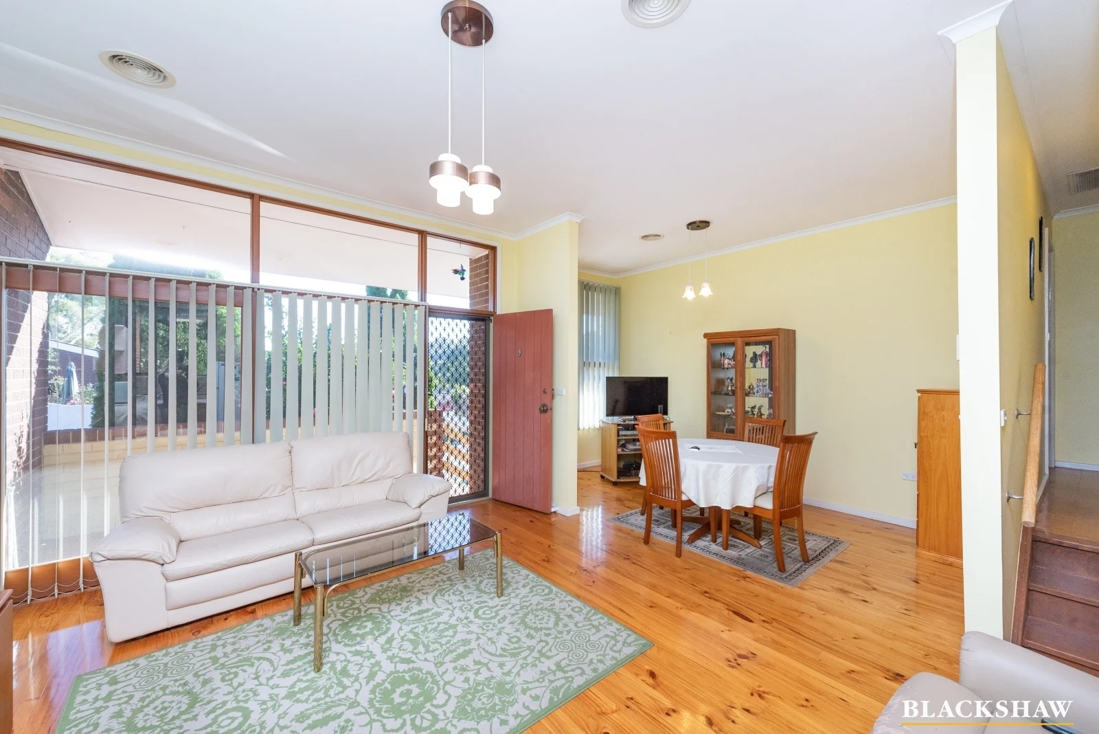 9 Rymill Place, Mawson ACT 2607 photo 2