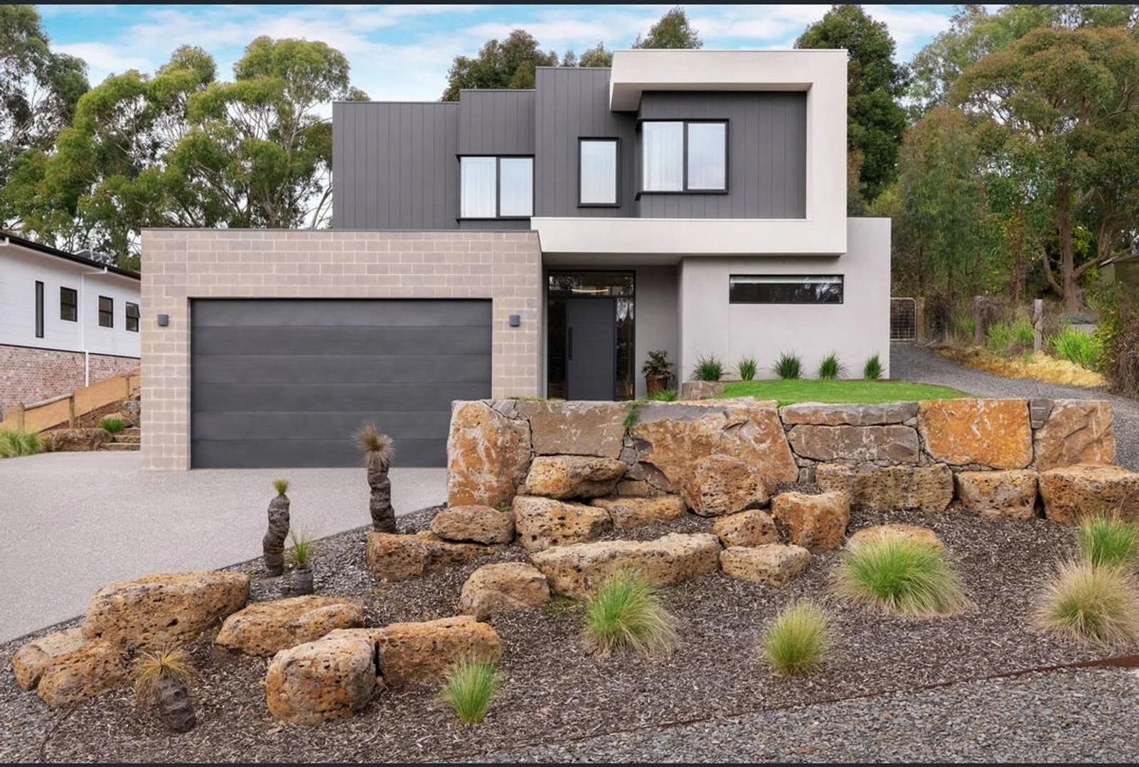 90 Dalton St, Gisborne VIC 3437
