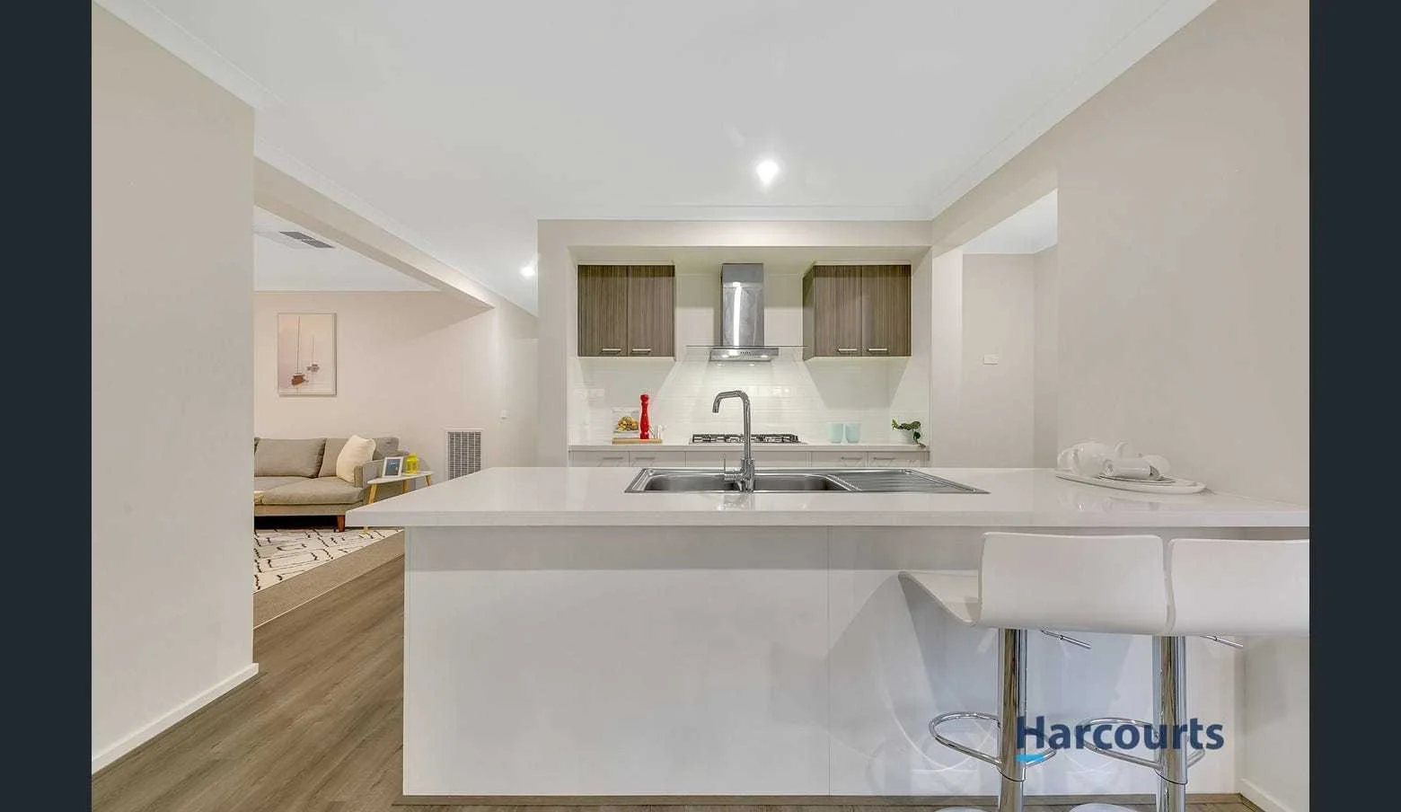 8 Morang Street, Mickleham VIC 3064 photo 2