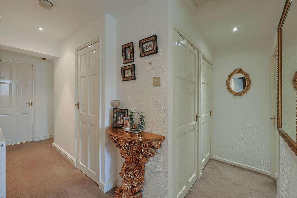 Additional image 15 of 6 bed detached house for saleNorth View Drive, Brierley Hill DY5