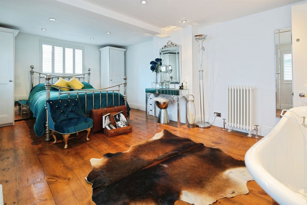 Additional image 12 of 3 bed flat for saleSussex Square, Brighton BN2
