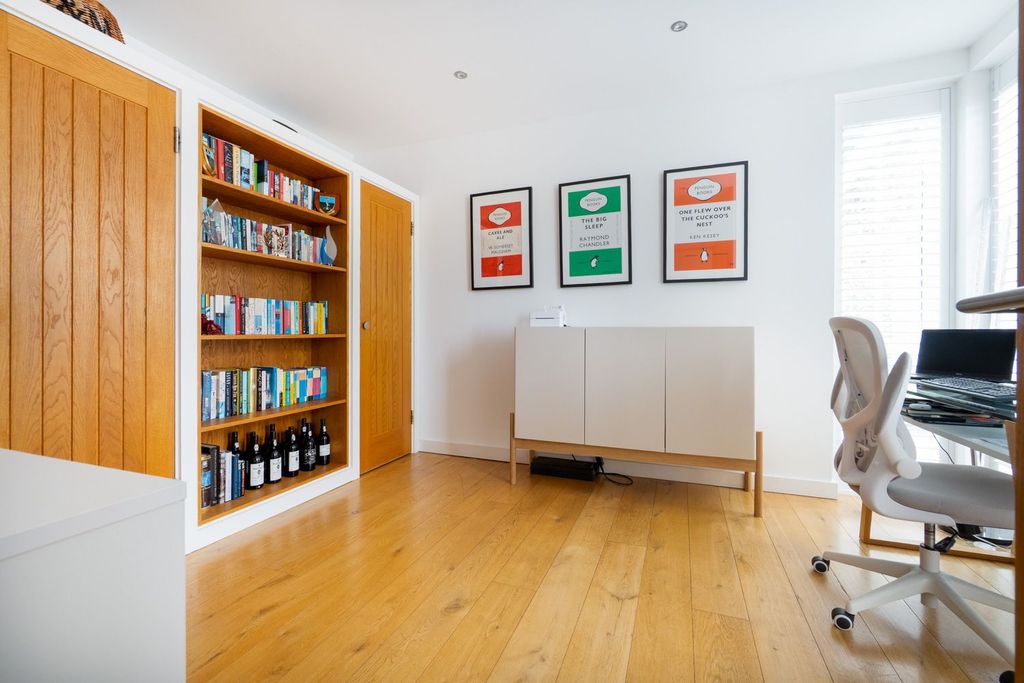 Additional image 17 of 5 bed detached house for saleElmwood Close, Broadstairs CT10