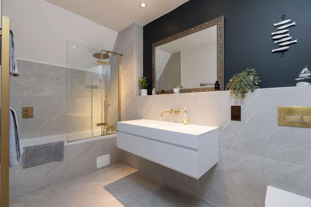 Additional image 15 of 3 bed property for sale14 Old School Apartments, Upper Allan Street, Blairgowrie PH10