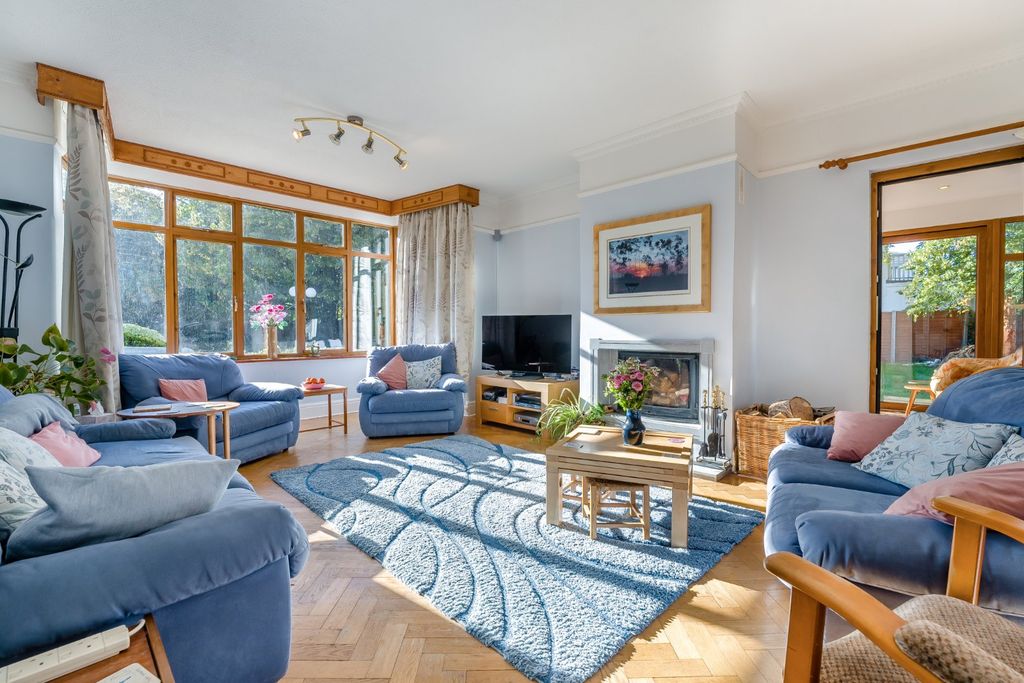 Additional image 6 of 7 bed detached house for saleBarrack Lane, Aldwick, West Sussex PO21