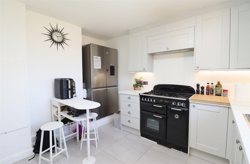 Additional image 3 of 2 bed maisonette for saleCrown Road, Borehamwood WD6