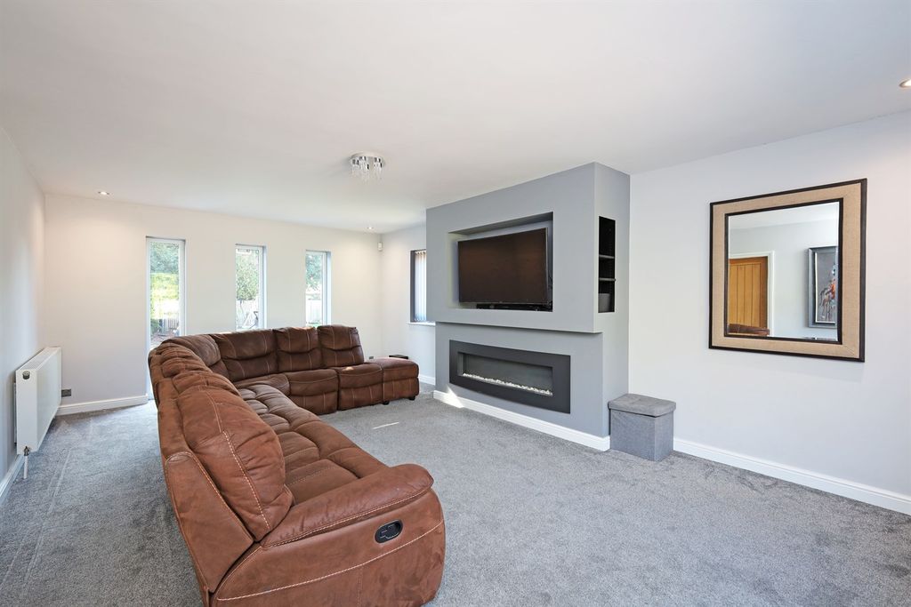 Additional image 2 of 3 bed bungalow for saleGarfits Lane PE21