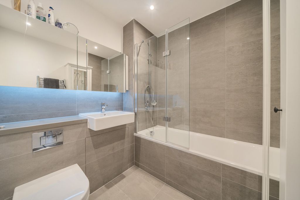 Additional image 11 of 2 bed flat for saleSt. Marks Square, Bromley BR2