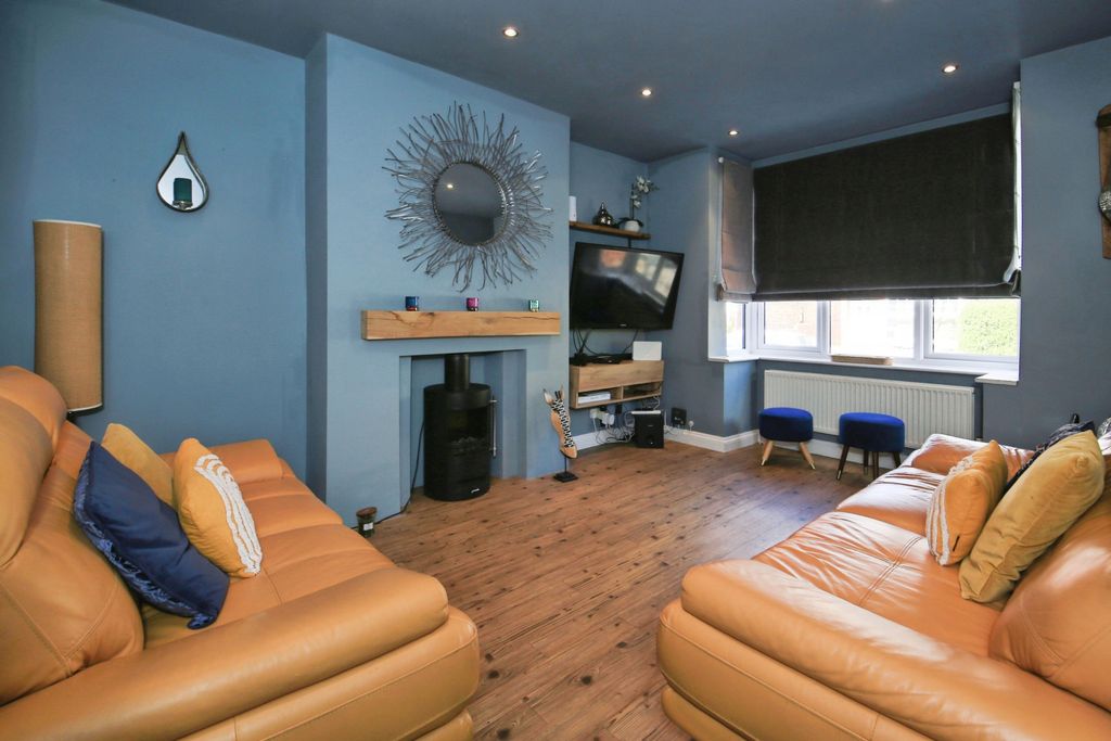 Additional image 2 of 3 bed semi-detached house for saleQueens Walk, Peterborough PE2