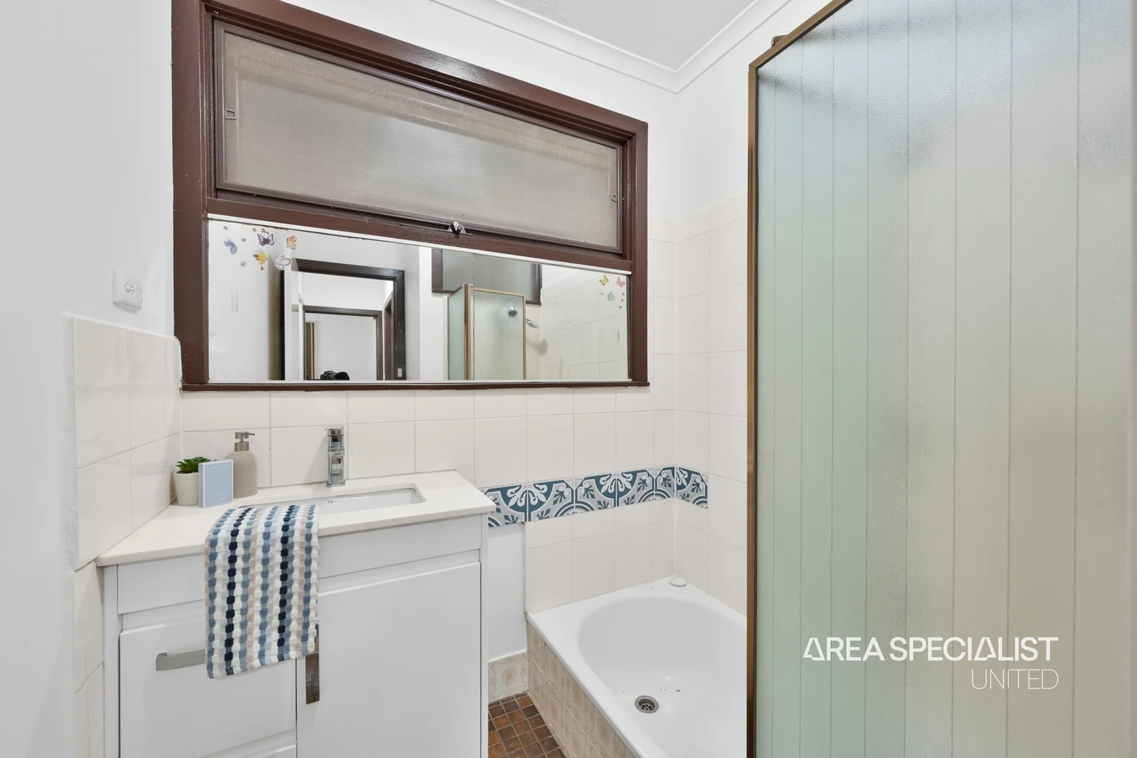 Additional image 5 of 2 Tudor Court, Wantirna VIC 3152