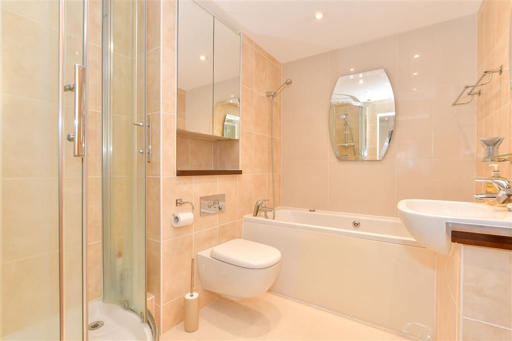 Additional image 13 of 2 bed flat for saleThe Esplanade, Bognor Regis, West Sussex PO21