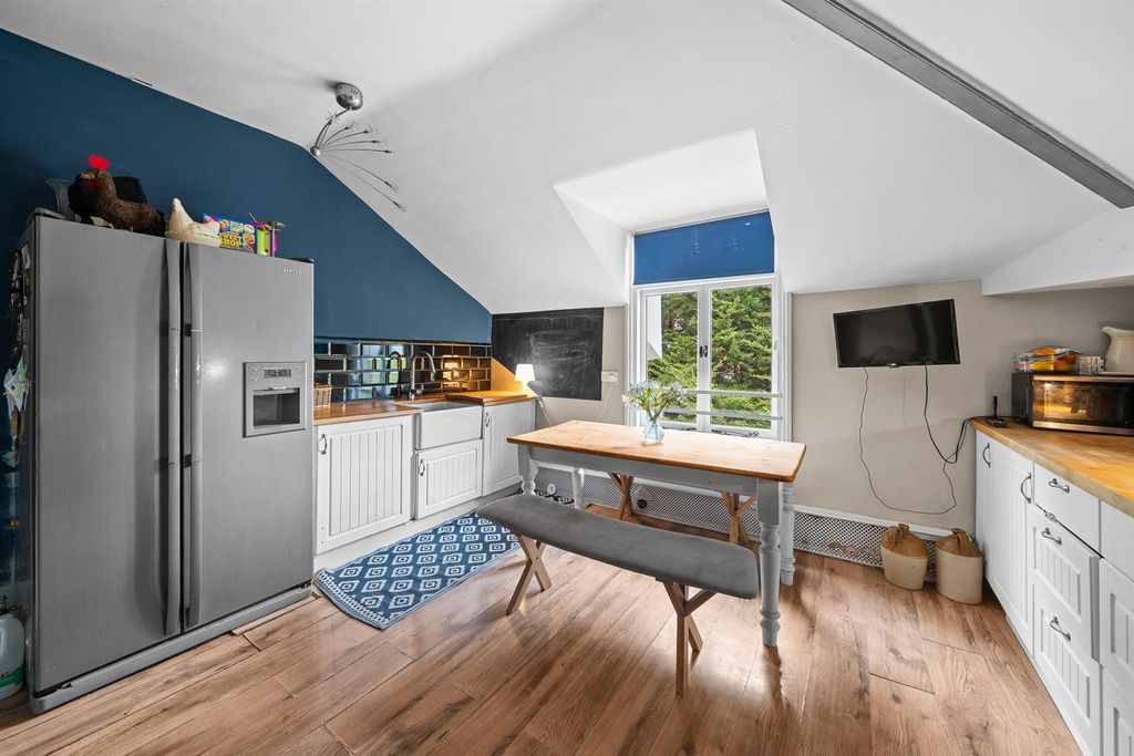 Additional image 6 of 3 bed flat for saleShortlands Road, Shortlands BR2
