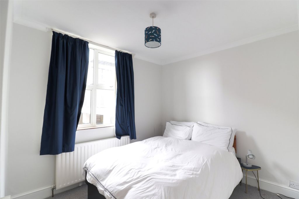 2 bed flat for saleBeach Road, Woolacombe, Devon EX34 photo 5