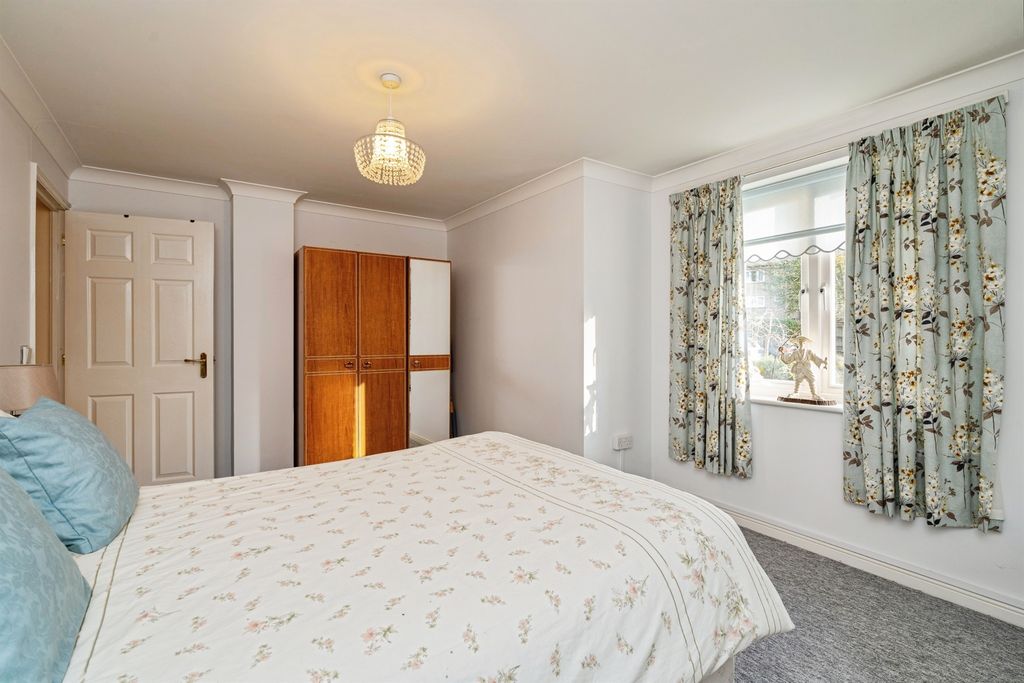 Additional image 11 of 2 bed flat for saleHanbury Court, Thetford IP24