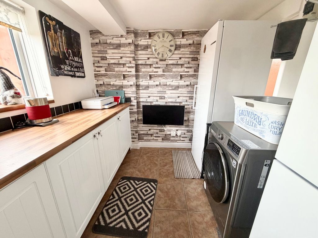 Additional image 6 of 3 bed detached house for saleWestacre Drive, Quarry Bank, Brierley Hill DY5