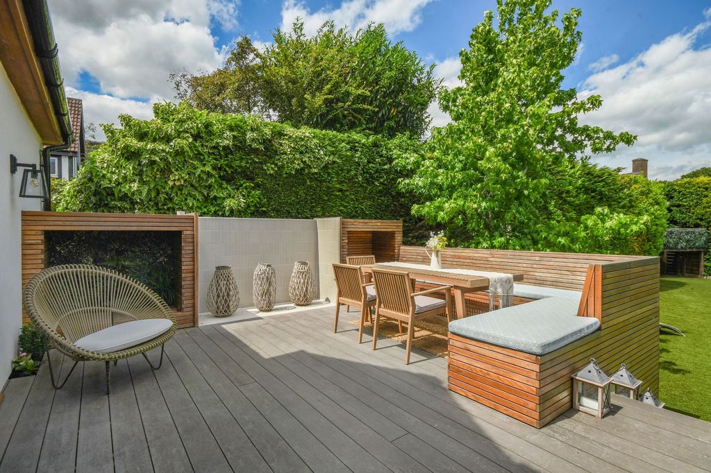 Additional image 45 of 6 bed detached house for saleChallacombe Close, Hutton Mount, Brentwood CM13