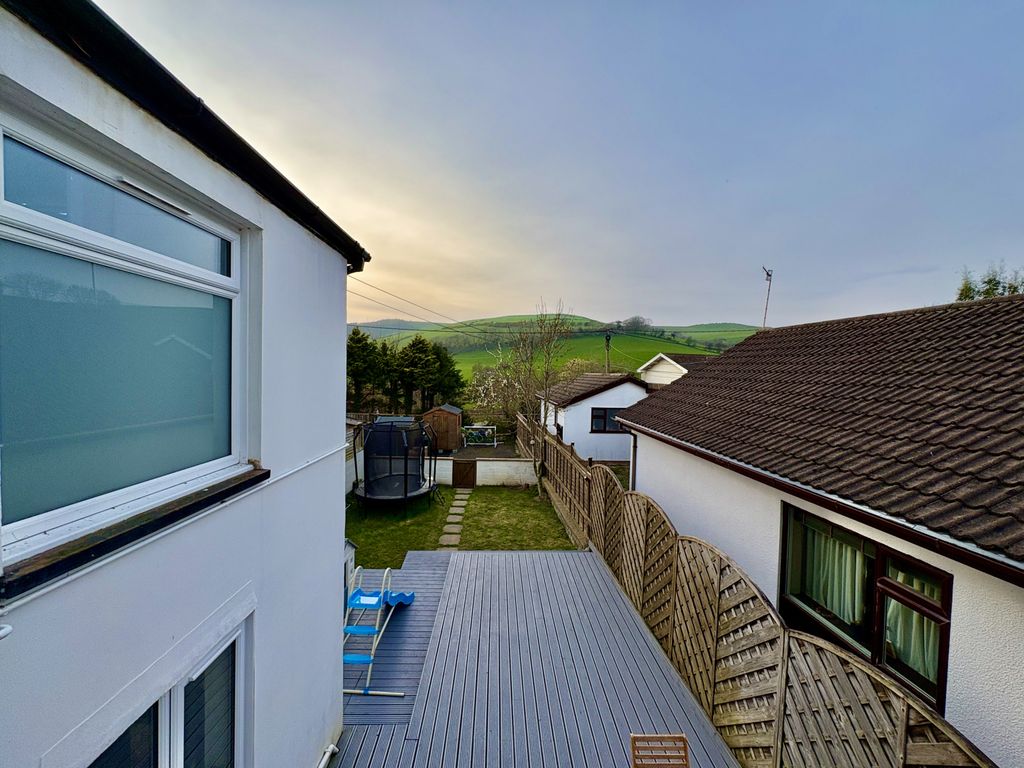 Additional image 27 of 4 bed semi-detached house for saleBow Street SY24