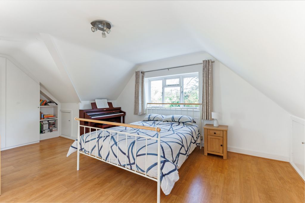 Additional image 12 of 5 bed detached house for saleThe Avenue, The Abbotsbrook, Bourne End SL8