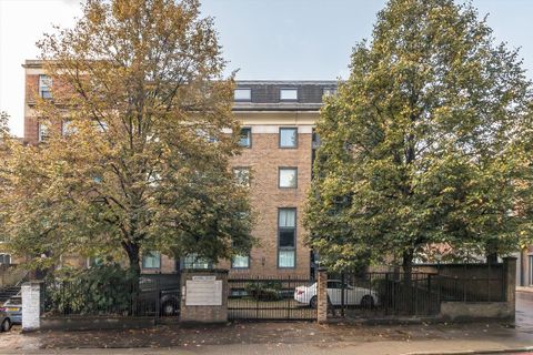 City Road, Angel EC1V
