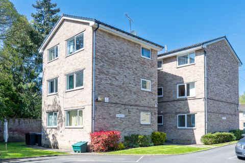 School Lane Close, Sheffield S8