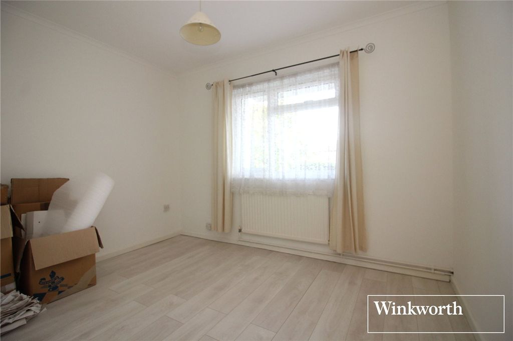 Additional image 8 of 2 bed flat for saleAllerton Road, Borehamwood WD6