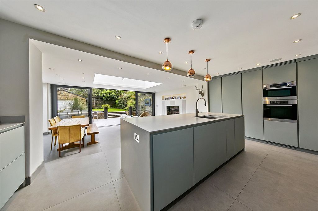Additional image 14 of 3 bed maisonette for saleRoyston Road, Richmond TW10